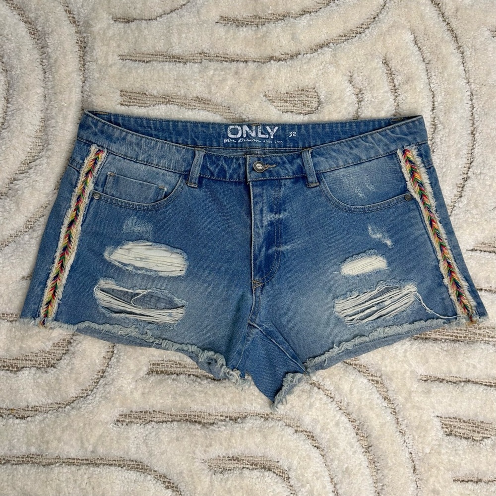 ONLY Women’s Distressed Blue Denim Shorts | Boho Festival Summer | Size 32